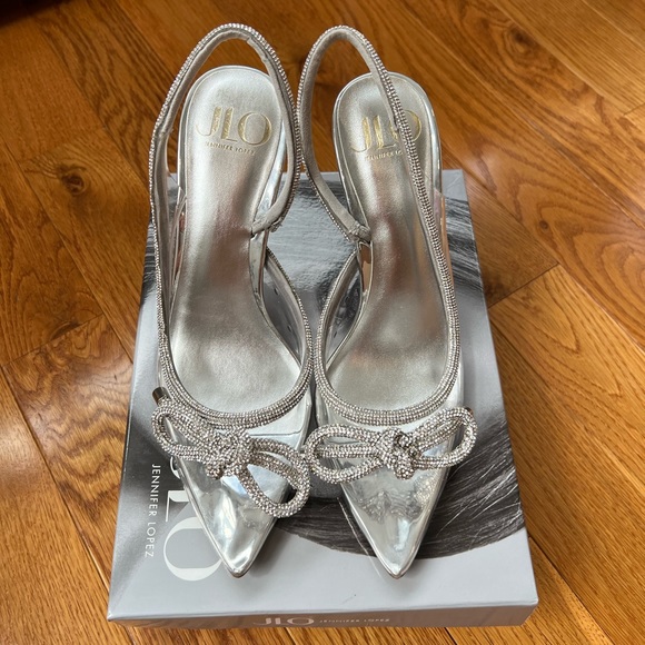 Jennifer Lopez | Shoes | Jennifer Lopez J Lo Flina Pump Heels Crystal Bow  Detail Clear Pumps | Poshmark